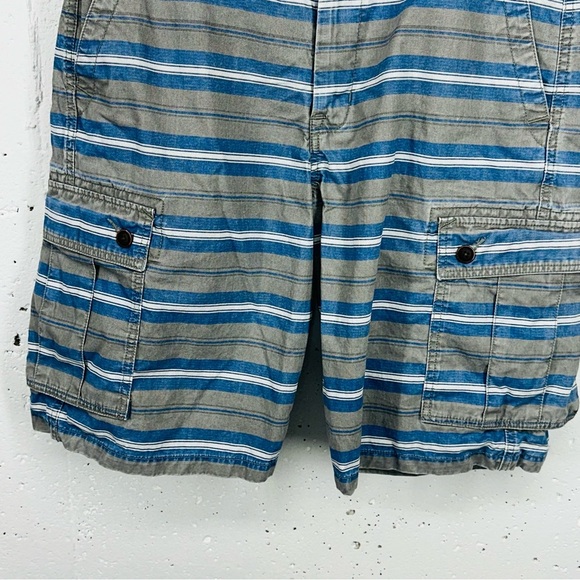 Lucky Brand Men's size 33 Gray Blue Stripe Cargo Shorts - Picture 3 of 11